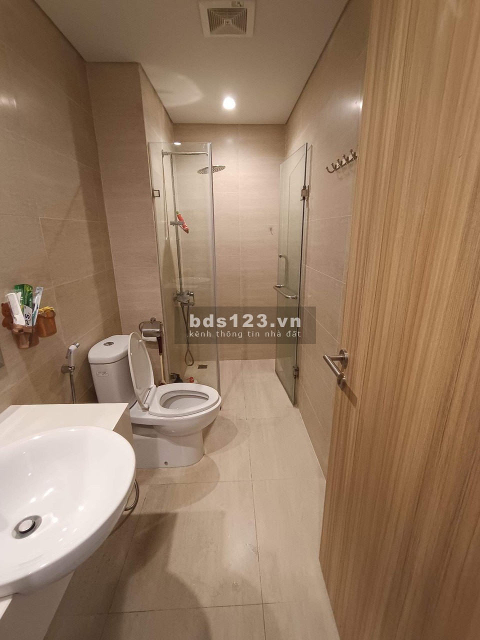 Bán căn hộ studio 35m2 tầng trung dự án Bim 30T