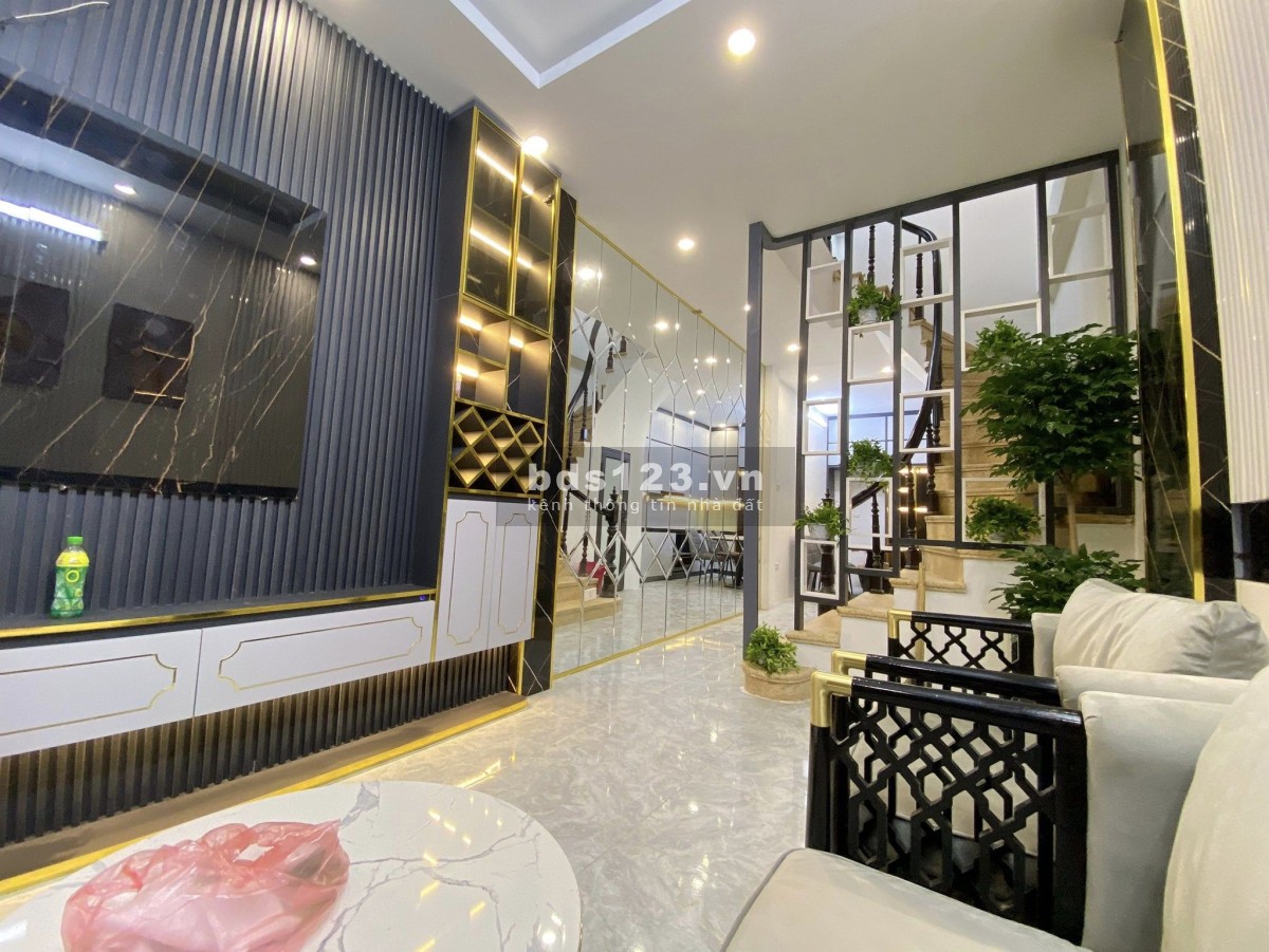Bán nhà riêng thiết kế đẹp Hồng Mai đầy đủ nội thất, DT 40m2 x 4 tầng giá chỉ 4,69 tỷ đồng