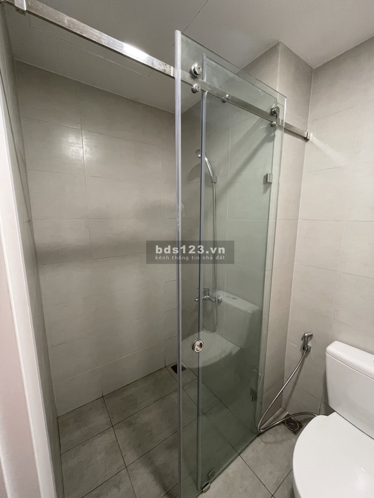 Nhà mới hoàn toàn, Hơn 200 căn cho thuê Ricca Phú Hữu chỉ 5.5 triệu