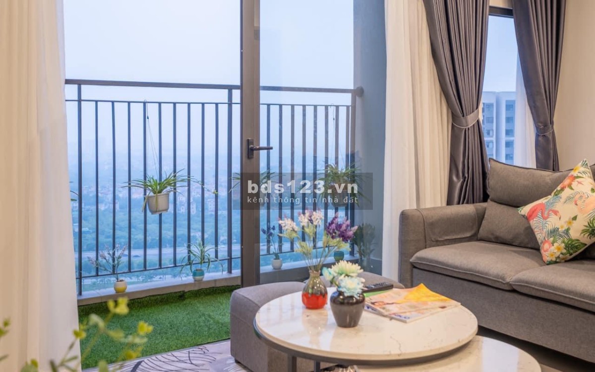 Cần bán gấp căn hộ 2pn + 1, 2wc góc, view thoáng tại Vinhomes Ocean Park, giá 1,95tỷ. LH: 0974878742