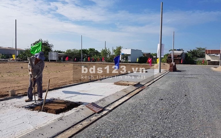 Bán đất nền fulll tc shr ngay tt hành chính Bình Dương.