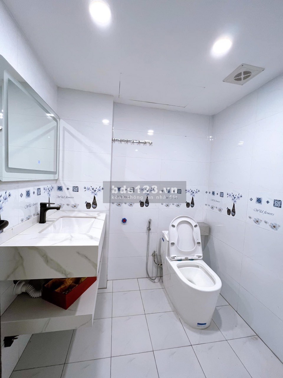 Bán nhà riêng mới xây, ngõ Ô Tô, Thang Máy, Nguyễn Ngọc Nại, DT 43m² x 6 Tầng, MT 5m, giá 9.25 Tỷ