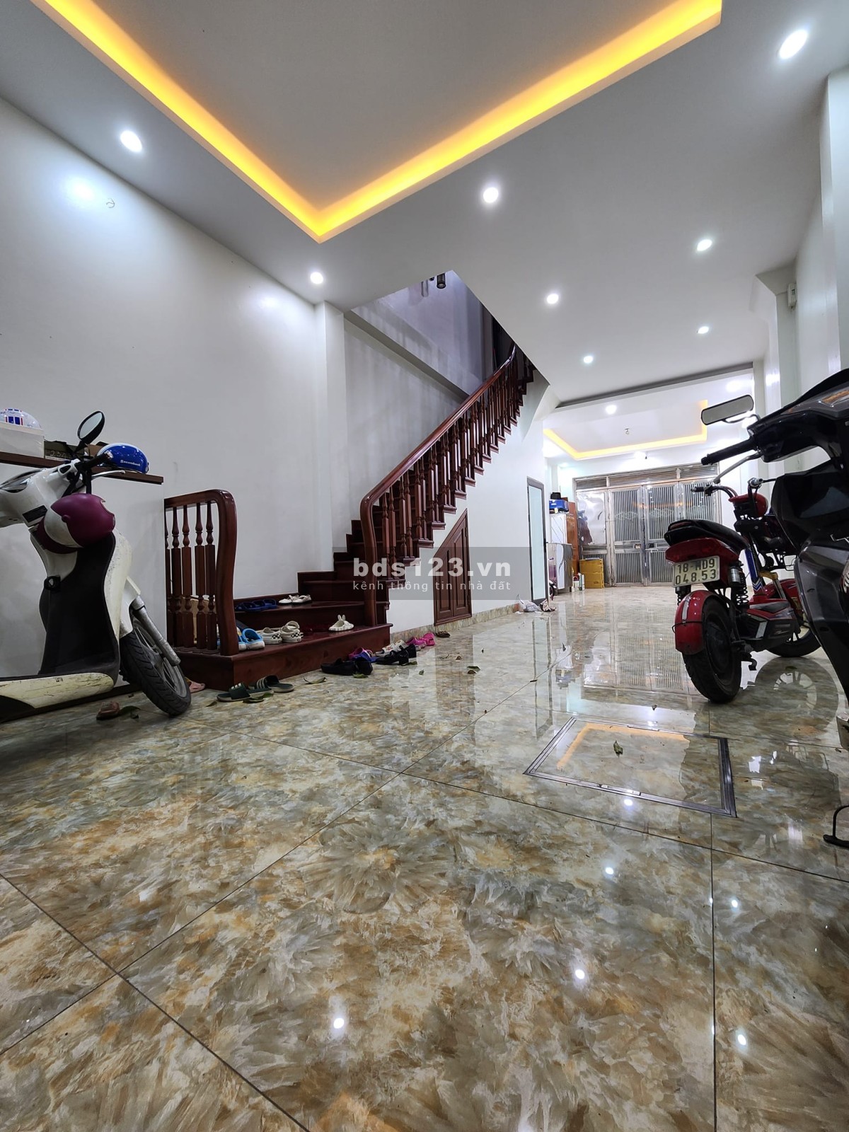 Bán nhà mặt tiền Xa La, Hà Đông đẳng cấp đại gia, ô tô vào nhà kinh doanh đỉnh