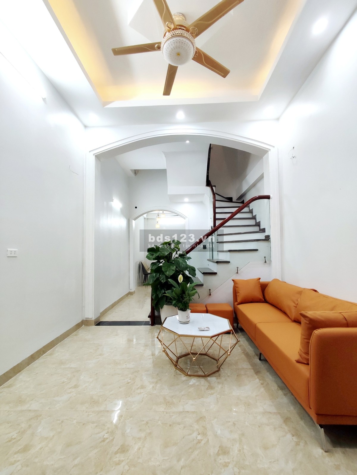 Chính chủ bán nhà Thanh Xuân Khương Đình 4.1 tỷ, 4 tầng 1 tum DT 35m2 mt 3.5m