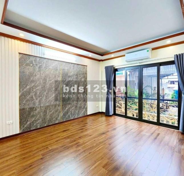 Bán nhà tô vĩnh diện 6 tầng thang máy phân lô quân đội