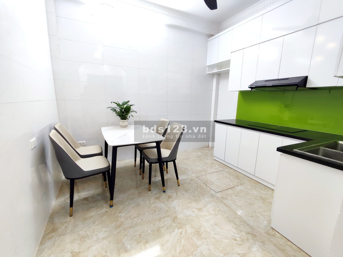 Chính chủ bán nhà Thanh Xuân Khương Đình 4.1 tỷ, 4 tầng 1 tum DT 35m2 mt 3.5m