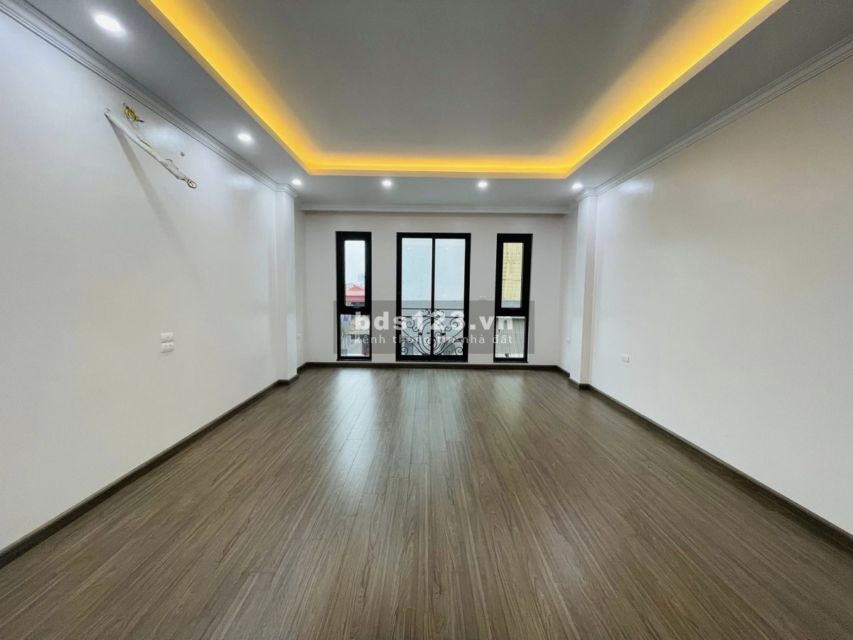 Bán nhà phố Thái Hà, Đống Đa. Dt 70m, 8t, mt 4,8m, 19tỷ. Nội thất xịn, kinh doanh văn phòng.