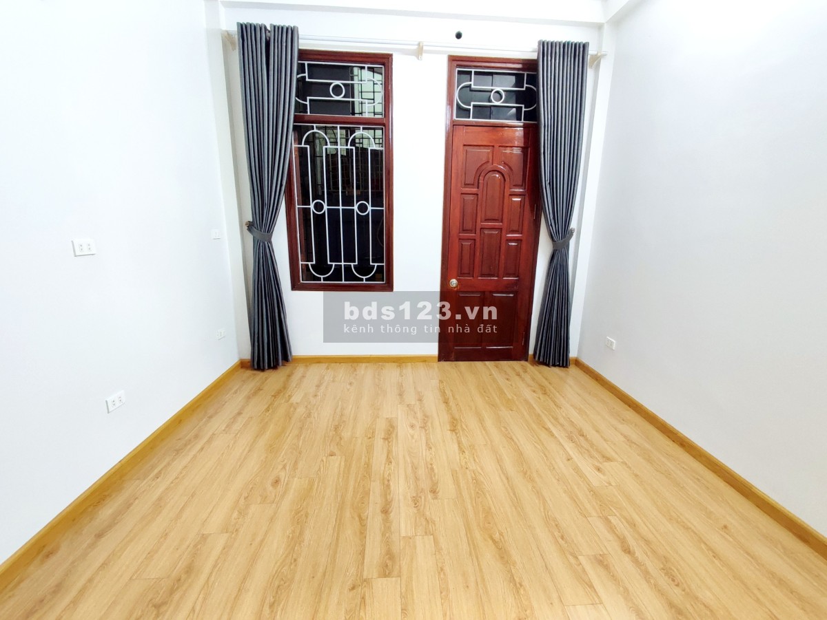 Chính chủ bán nhà Thanh Xuân Khương Đình 4.1 tỷ, 4 tầng 1 tum DT 35m2 mt 3.5m