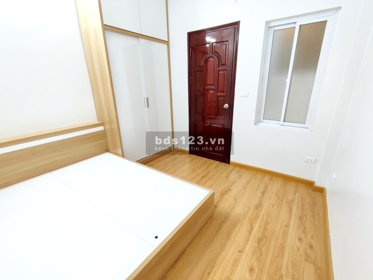 Chính chủ bán nhà Thanh Xuân Khương Đình 4.1 tỷ, 4 tầng 1 tum DT 35m2 mt 3.5m