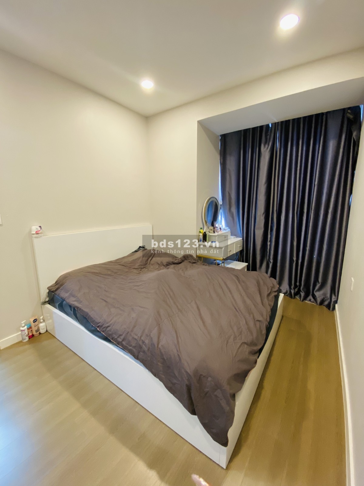 Nhanh tay chốt ngay căn 2PN River Panorama, Có Nội thất, Giá chỉ 2,30 tỷ (Bao hết). LH 0973 495 129