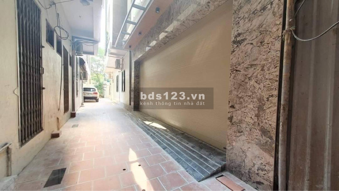 BÁN NHÀ ĐÔNG DƯ - GIA LÂM - CHỈ 2.7 TỶ NGÕ THÔNG - Ô TÔ VÀO NHÀ LÔ GÓC