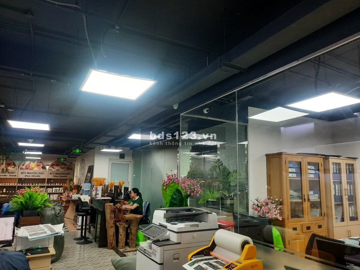 Hải Yến 0963775556 - cho thuê tòa Văn Phòng cao cấp tại dự án Saigon Pearl. Giá 2.700$/tháng