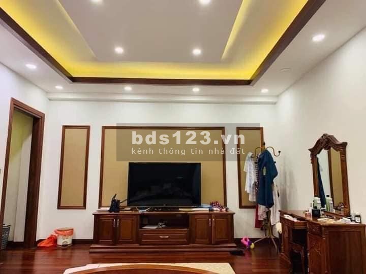 Quang Trung Hà Đông thiết kế đẹp, 2 mặt thoáng trước sau, oto tránh, vài bước ra mặt phố