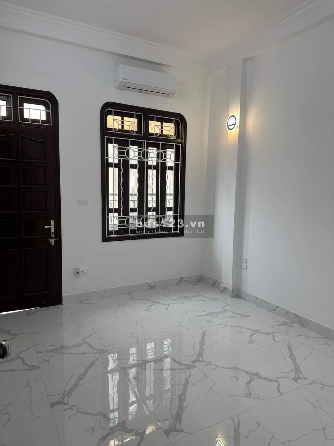 Bán nhà Văn Quán, Hà Đông thiết kế đẹp, 2 mặt, ngõ ôt tô tránh, vài bước ra mặt phố.