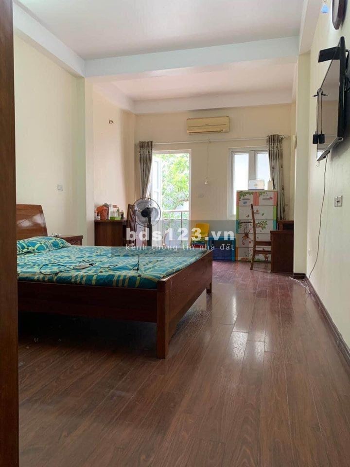 Bán nhà riêng chính chủ phố Yên Hòa DT 56m² x 3 tầng khu dân trí cao, giá chỉ 7,5 tỷ