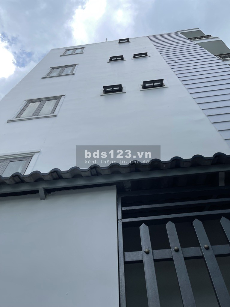 Bán nhà riêng 54/49 đường số 21p.8 chính chủ căn góc rất đẹp chắc chắn đầy đủ tiện ích, 5.5mx12m