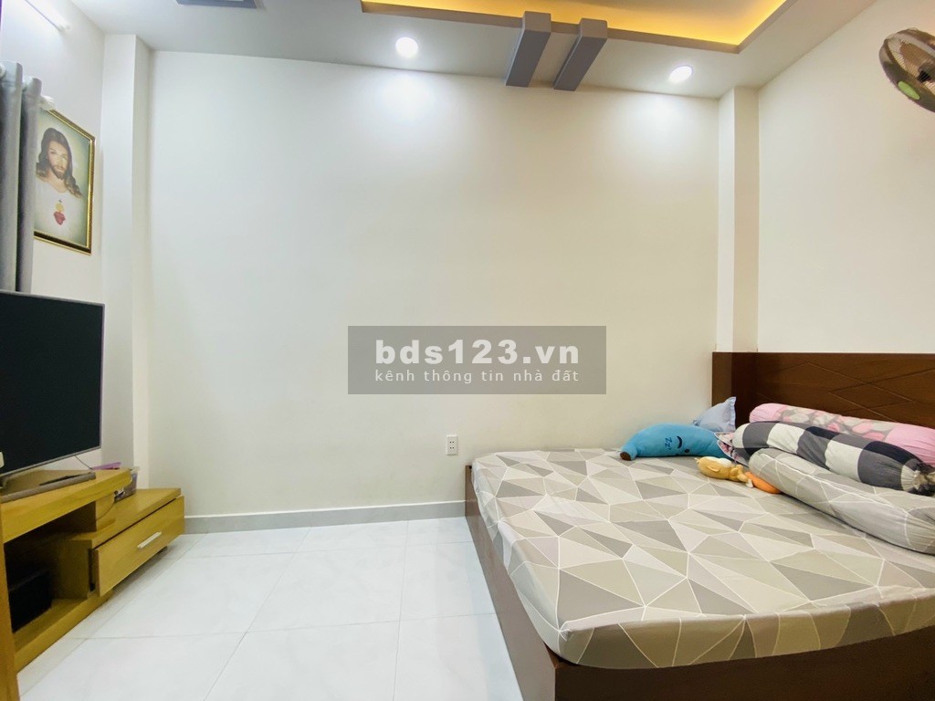 Bán nhà riêng 54/49 đường số 21p.8 chính chủ căn góc rất đẹp chắc chắn đầy đủ tiện ích, 5.5mx12m