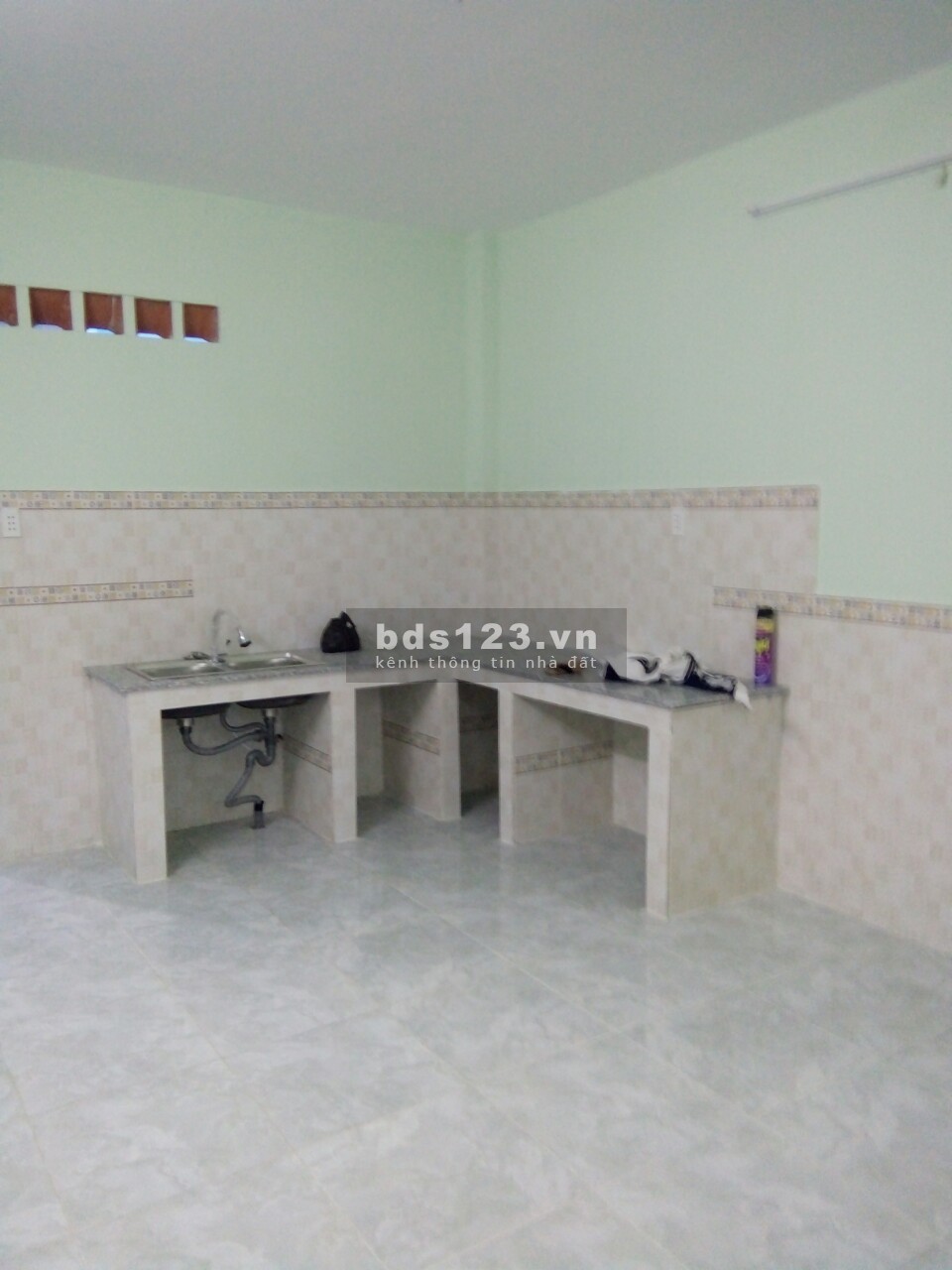 Nhà cho thuê nguyên căn Q.12, DT= 100m2 khu vực yên tỉnh, an ninh giá 6.2 tr/tháng