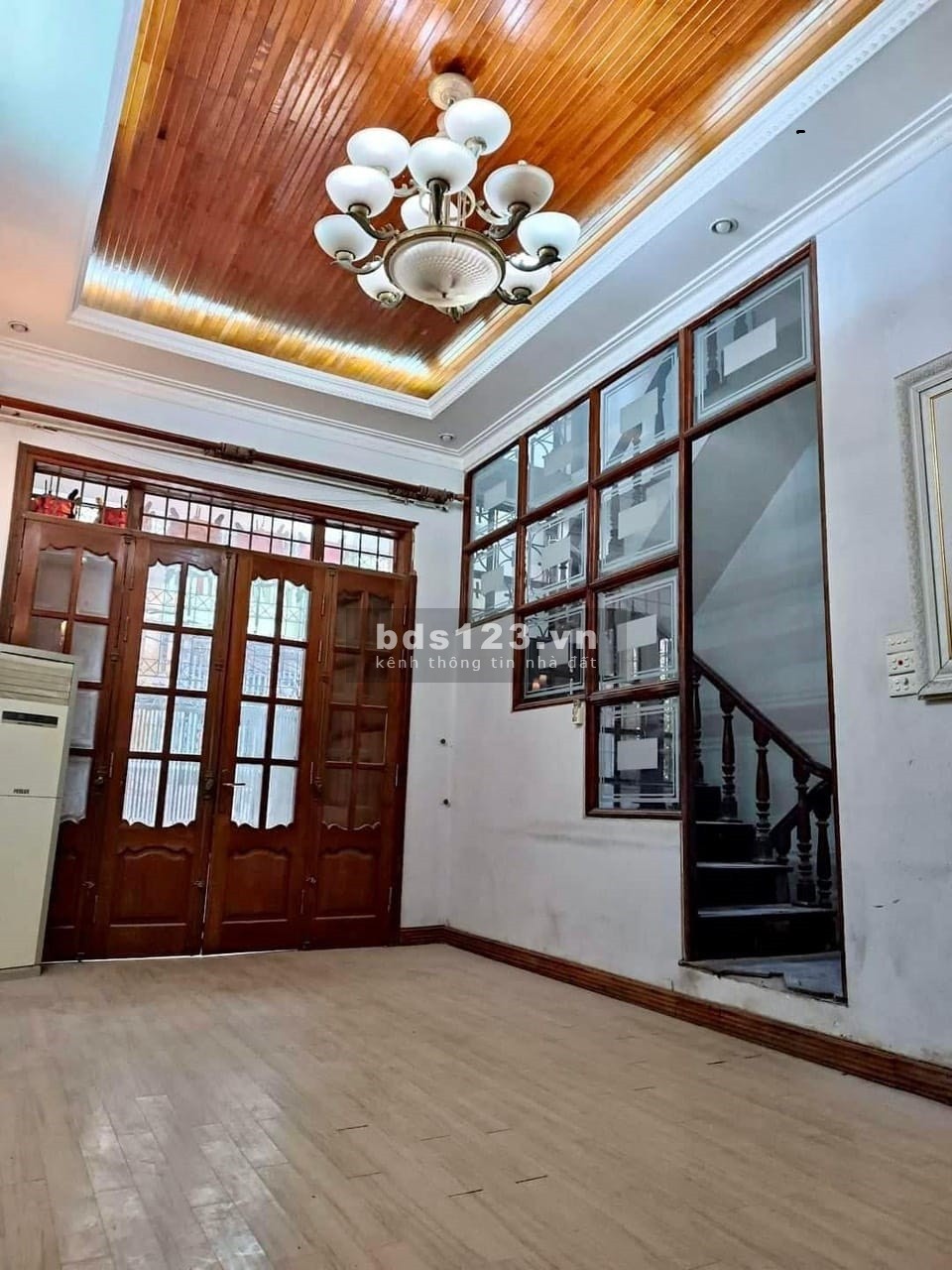 Bán nhà phố Tô Vĩnh Diện - ô tô đỗ cửa - có thang máy - kết cấu 6 tầng