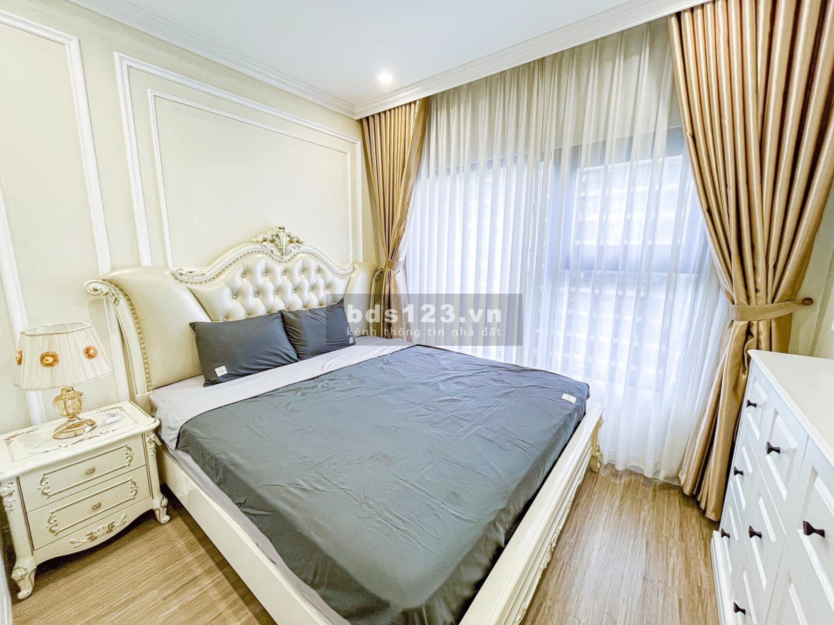 Cơ hội vàng mua căn 2N 2VS full đồ view thoáng chỉ 1.750tr vinhome. Liên hệ 0974878742