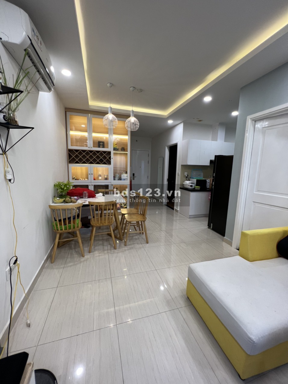 Cho thuê 2pn 2wc 69m full nội thất cao cấp - Moonlight Buolevard ngay bến xe Miền Tây, Bình Tân.