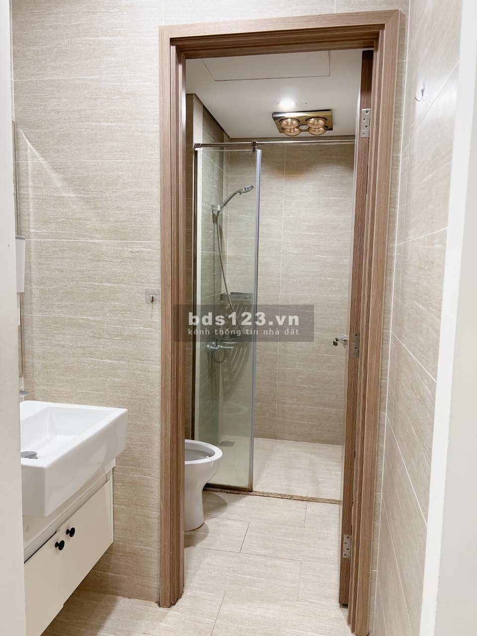 Cho thuê căn hộ 2PN full nội thất đẹp nhất Vinhomes Smart City, view thoáng đãng giá 10tr