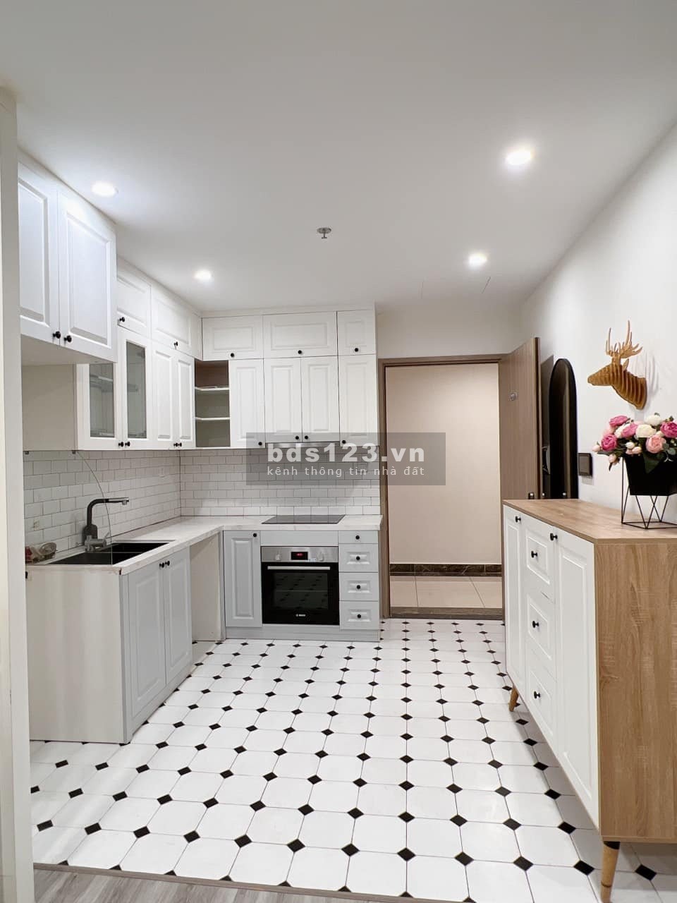 Cho thuê căn hộ 2PN full nội thất đẹp nhất Vinhomes Smart City, view thoáng đãng giá 10tr