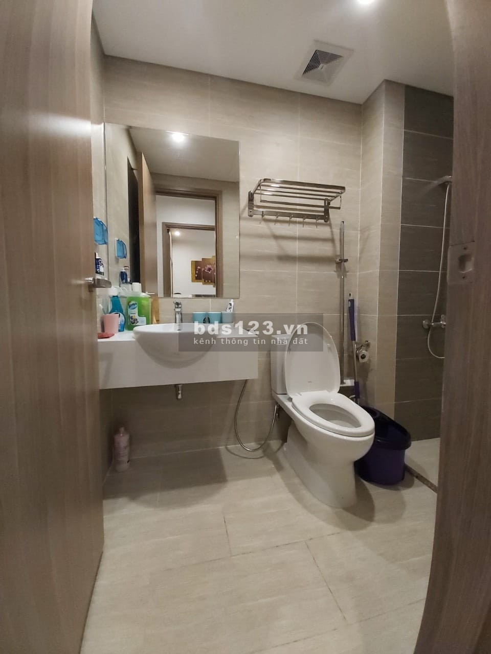 Duy nhất 1 căn hộ CAO CẤP hướng Đông Nam, 1PN(+1), 47m2, Full Nội Thất chỉ 1.2 tỷ tại Vinhomes OCP