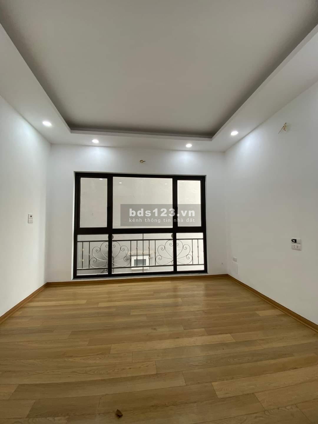 Bán nhà riêng Kim Giang Giáp KĐT Linh đàm, gần ngay The Manor park, UBND, ... vô vàn tiện ích