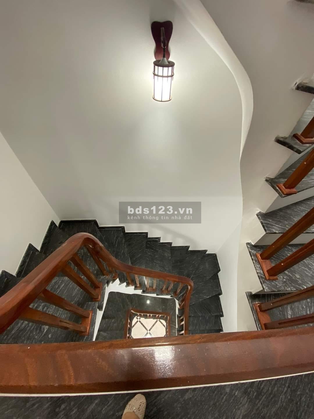 Bán nhà riêng Kim Giang Giáp KĐT Linh đàm, gần ngay The Manor park, UBND, ... vô vàn tiện ích