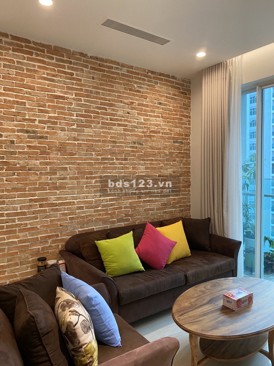 Cho thuê 2 pn Sadora, Sala, nội thất cơ bản, 15 triệu không bao phí, View hồ bơi,