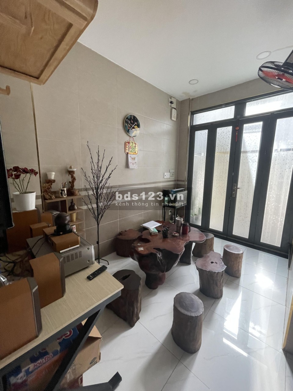 Giảm sốc tiếp 500 trđ,Hiệp Nhất giáp CMT8 P4 Tân Bình, 30m2 4 tầng 3PN, giá 4.8 tỷ. .