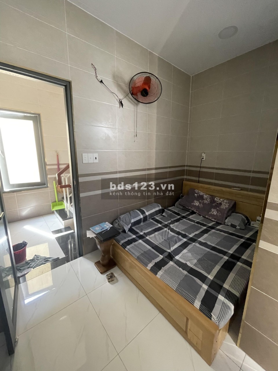 Giảm sốc tiếp 500 trđ,Hiệp Nhất giáp CMT8 P4 Tân Bình, 30m2 4 tầng 3PN, giá 4.8 tỷ. .