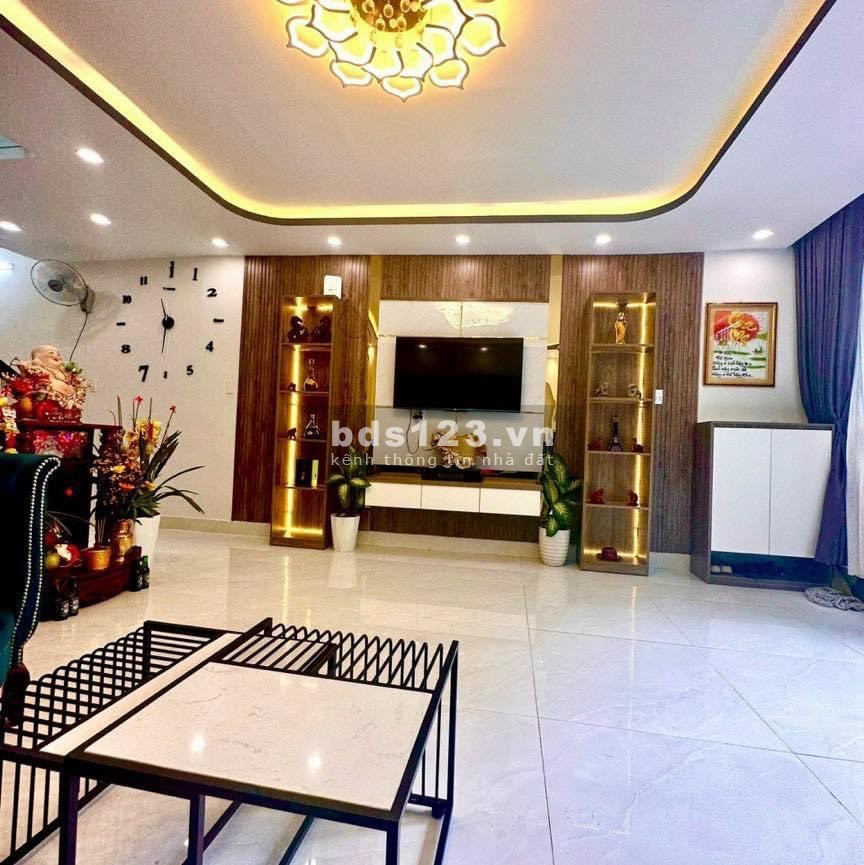 Siêu phẩm, HXH Lã Xuân Oai, Phước Long A, 4x18m, 72m2, 4 tầng, chỉ 4.85 tỷ