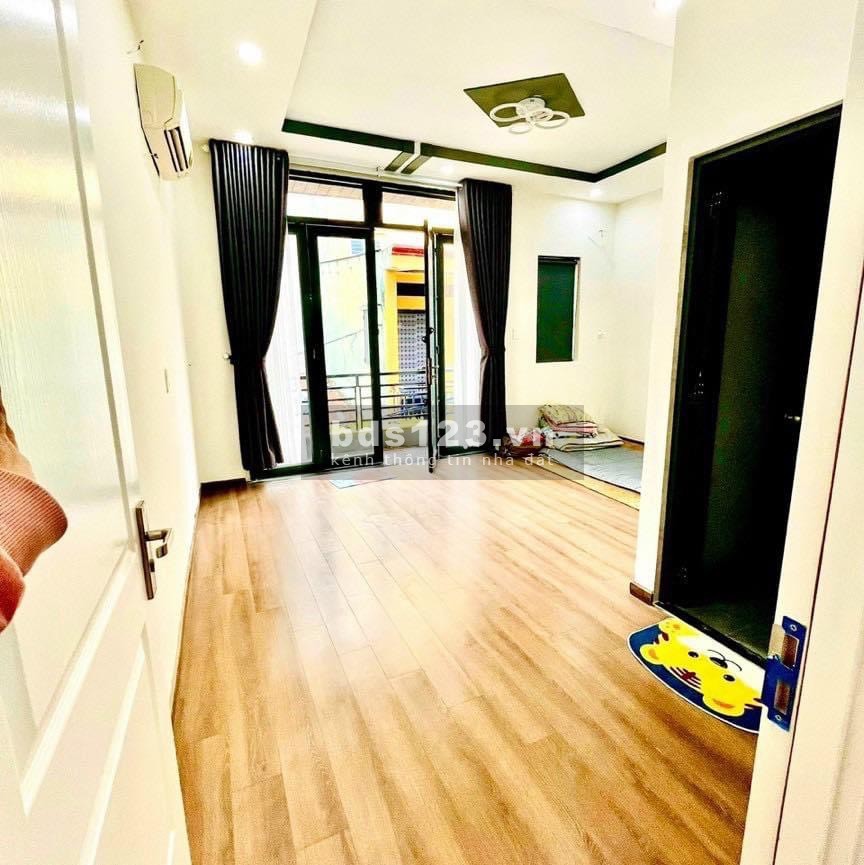 Siêu phẩm, HXH Lã Xuân Oai, Phước Long A, 4x18m, 72m2, 4 tầng, chỉ 4.85 tỷ