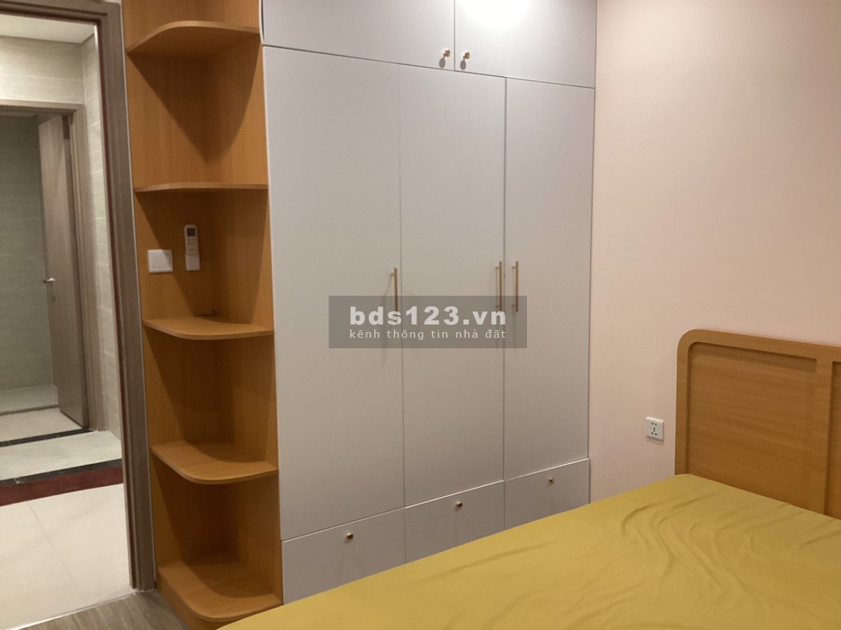 Chính chủ bán căn hộ 2 phòng ngủ 60m2 full nội thất giá 1.7 tỷ ĐN view hồ tại Vinhomes Ocean Park