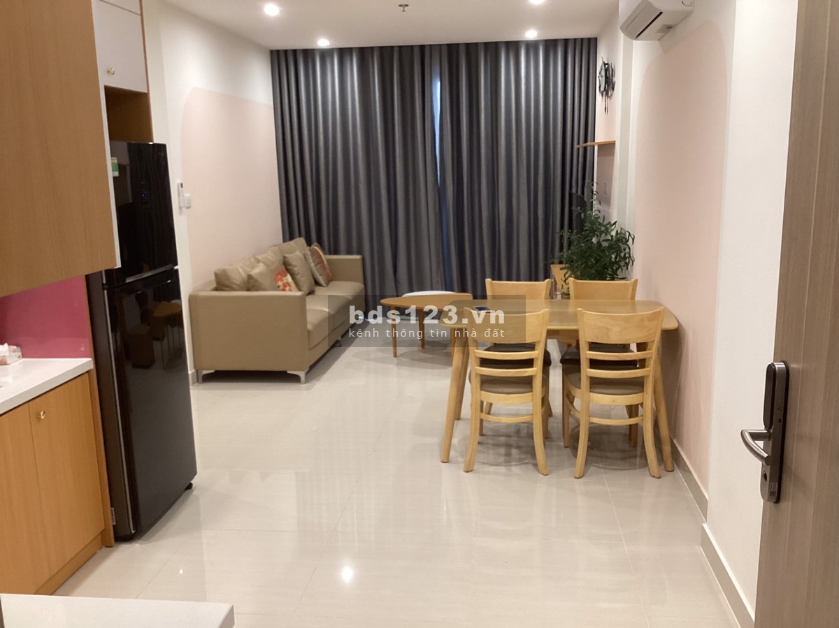 Chính chủ bán căn hộ 2 phòng ngủ 60m2 full nội thất giá 1.7 tỷ ĐN view hồ tại Vinhomes Ocean Park
