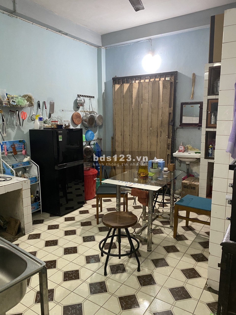 Cho thuê nhà mặt tiền kinh doanh tại vòng xoay Bình Tiên, Quận 6