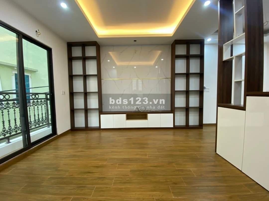 Bán nhà Vạn Phú, lô góc đẹp, ngõ thông rộng, ô tô vào nhà, có thể kinh doanh tốt