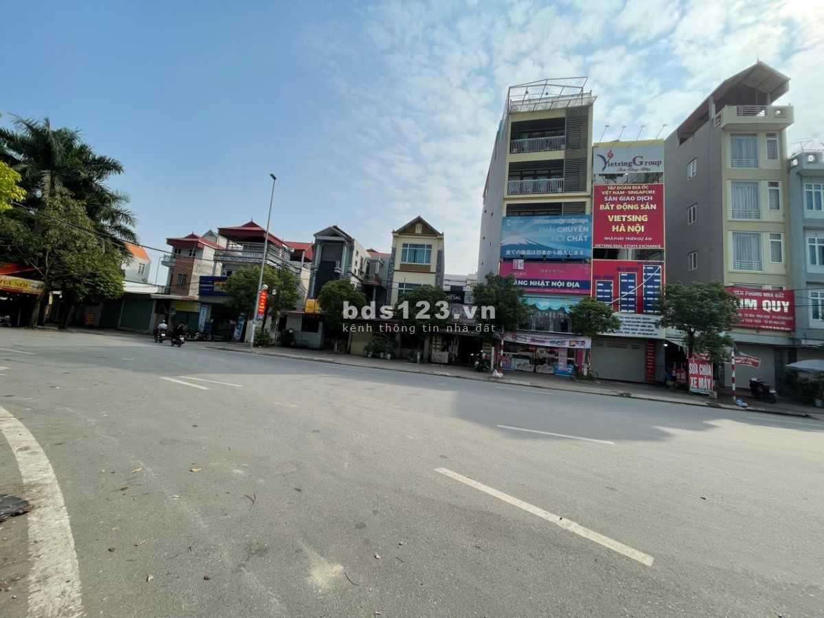 Cần bán nhà phố kinh doanh sầm uất tại Nhật Tân - Đông Anh - 96.7M - Contener đánh võng - trên 20 tỷ