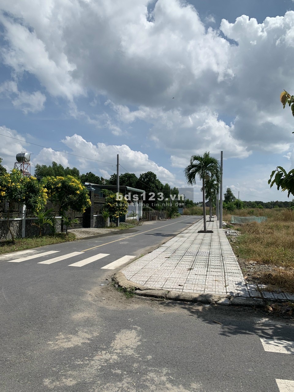 Cần bán đất 98m2 ở ngay Quốc Lộ đã có sổ