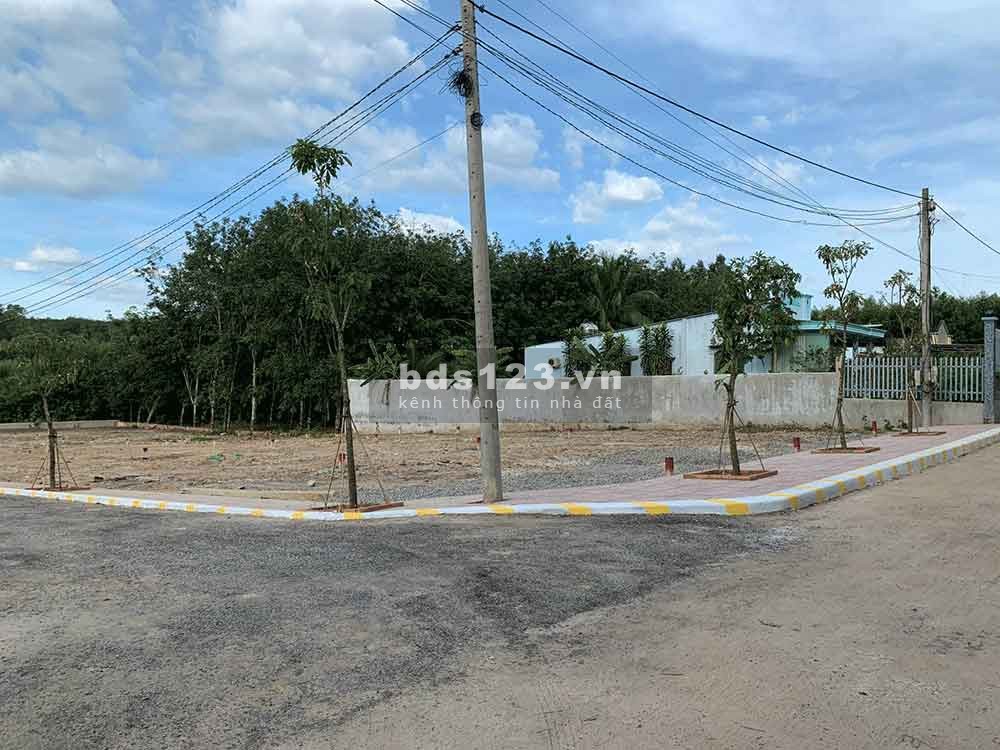 Bán đất 120m2 thổ cư 100% gần sân bay Long Thành