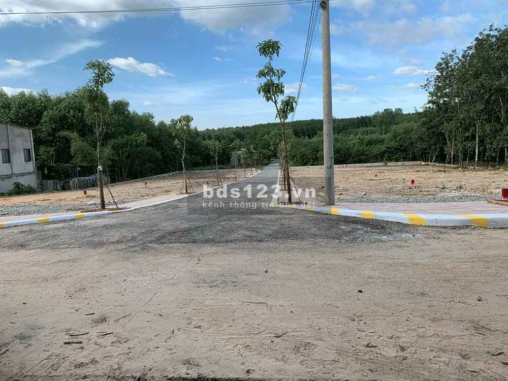 Bán đất 120m2 thổ cư 100% gần sân bay Long Thành