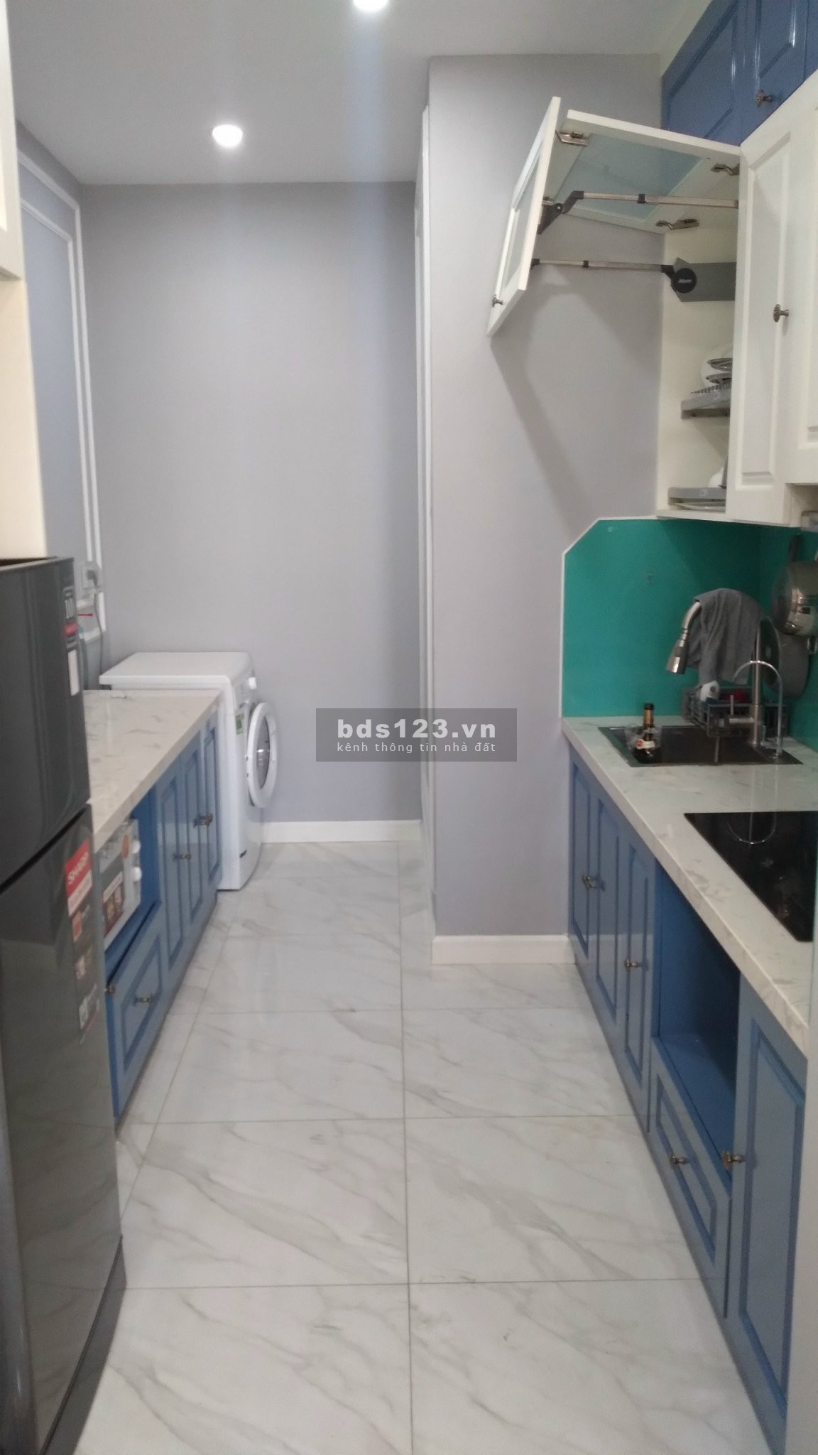 Chính chủ cần bán nhanh lô góc căn hộ cao cấp D'.El Dorado view ôm trọn Hồ Tây