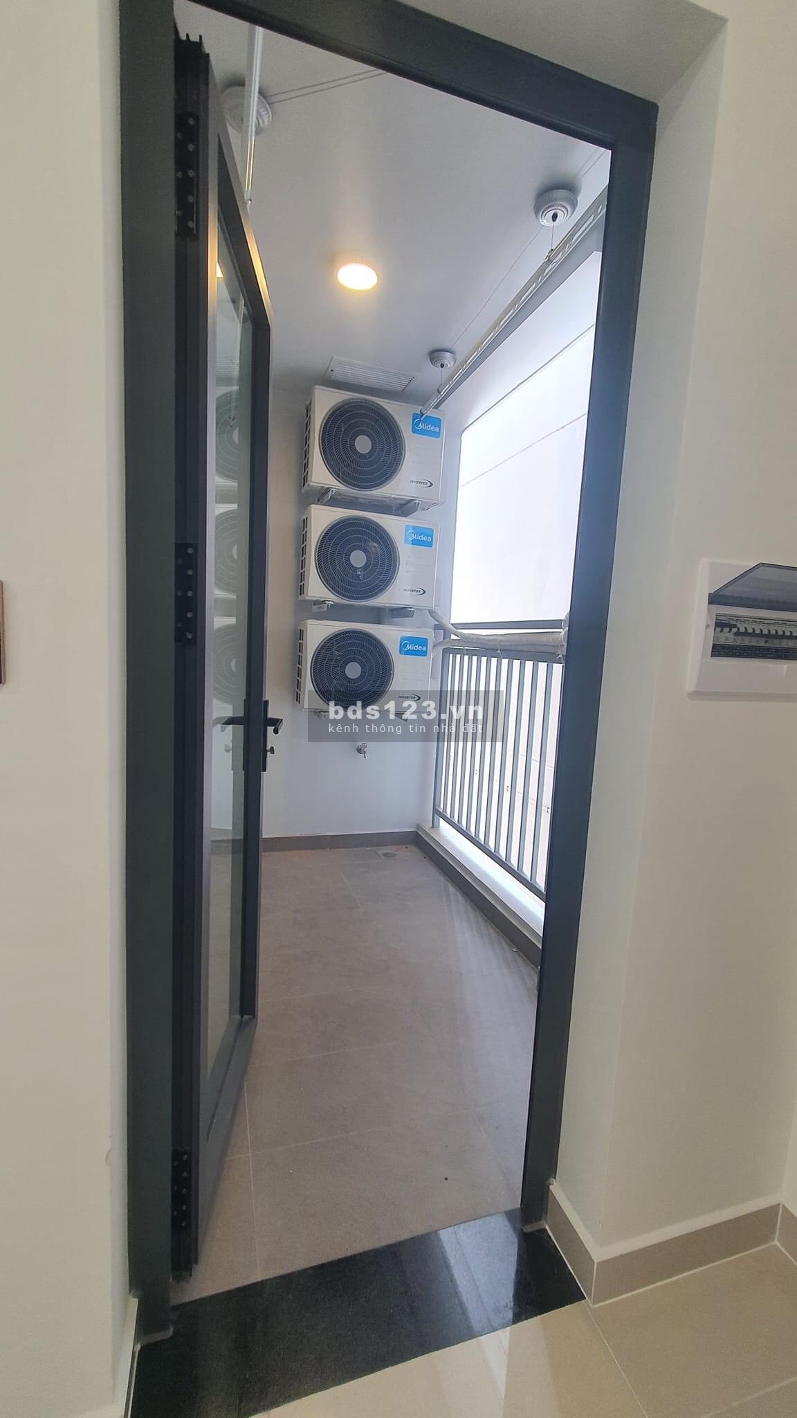 Chính chủ gửi bán căn hộ mới cáo 100% 2PN căn góc vew xịn xò