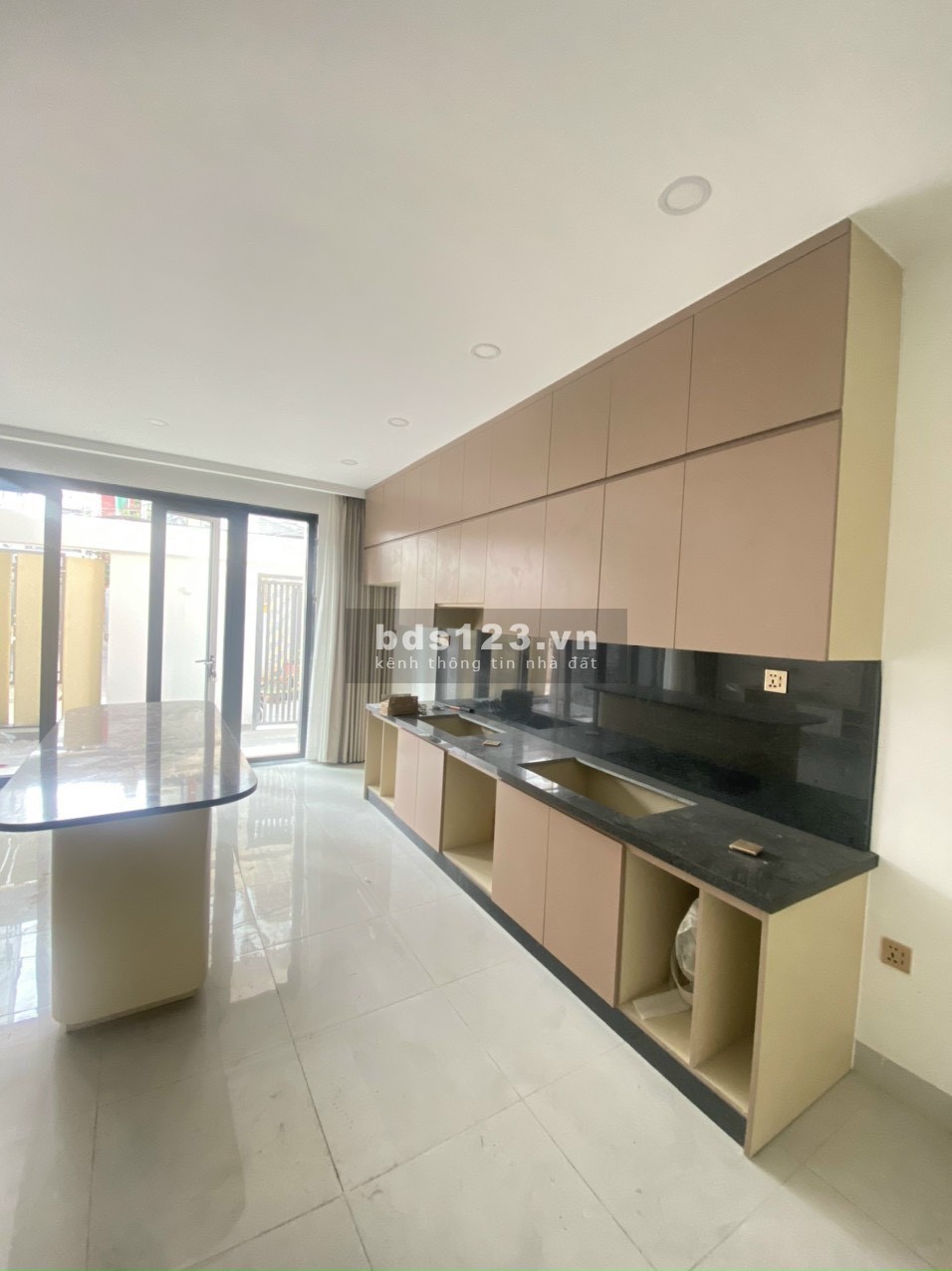 Cần bán gắp căn nhà tại Thủ Đức