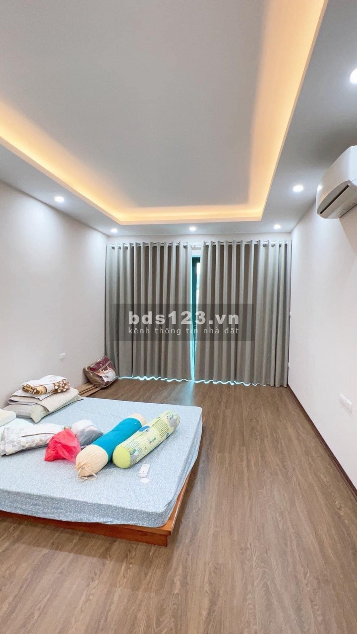 Bán nhà 8 tầng có thang máy, gara ô tô, phân lô ô tô ở Nguyễn Ngọc Nại 48m2, giá 11.5 tỷ