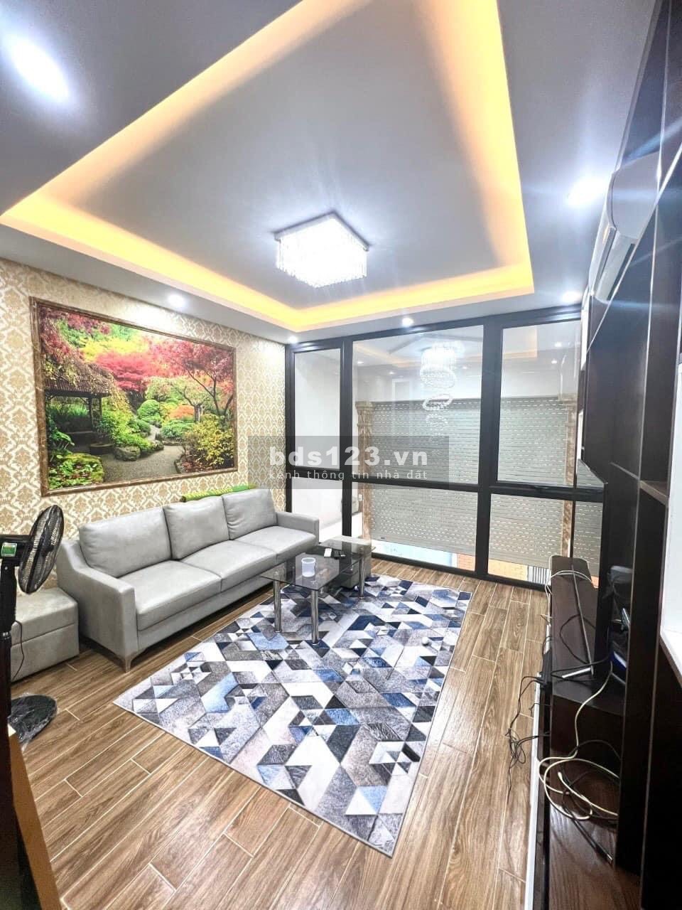 Bán nhà 8 tầng có thang máy, gara ô tô, phân lô ô tô ở Nguyễn Ngọc Nại 48m2, giá 11.5 tỷ