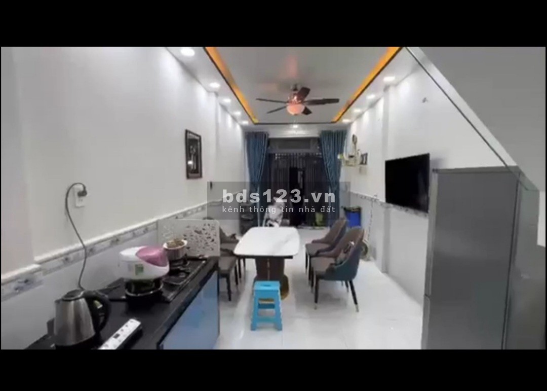 Cần tiền bán gấp nhà Quang Trung 2 tầng SHR 48m2 gần sân bay giá tốt 2,97 tỷ