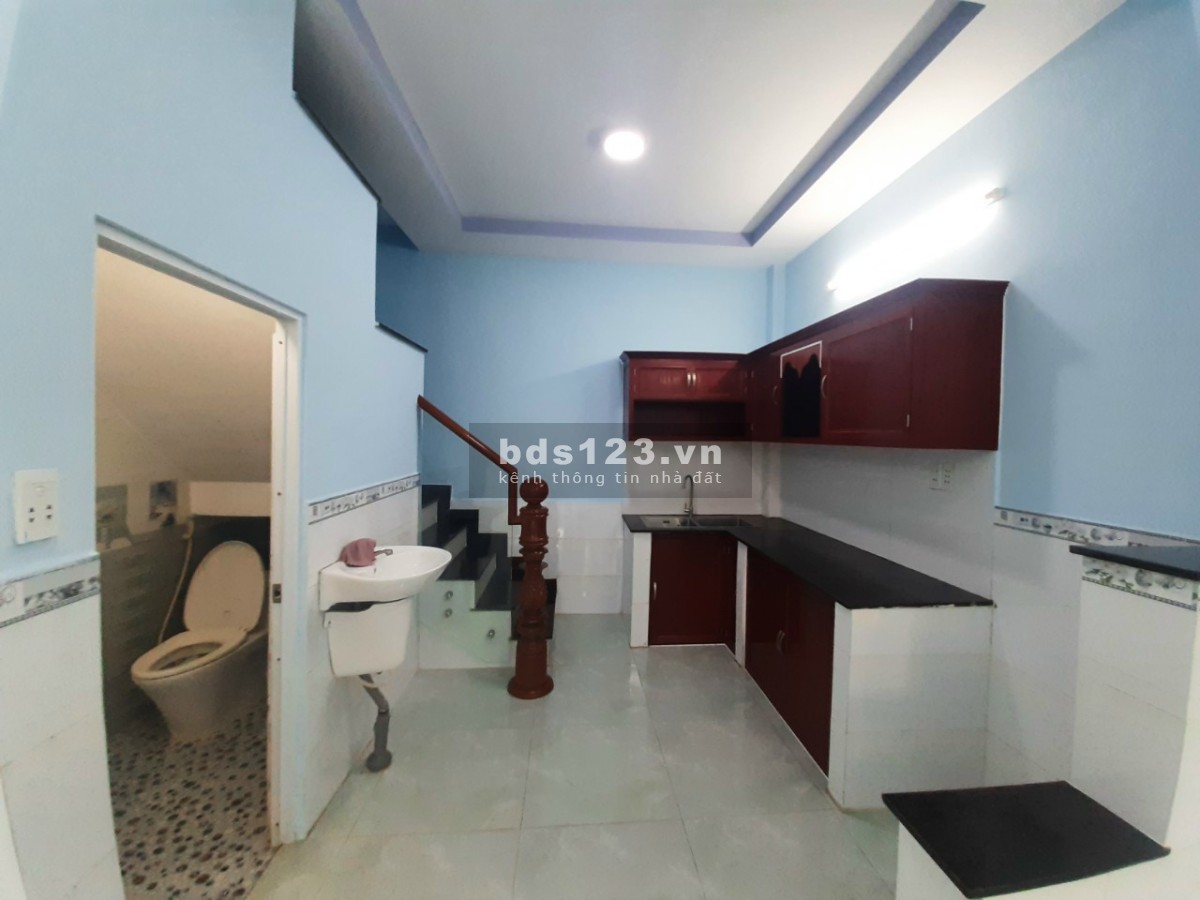 Bán nhà 1 trệt 1 lửng hẻm xe hơi Đường Ấp Đông 1-2, Xã Thới Tam Thôn Hóc Môn